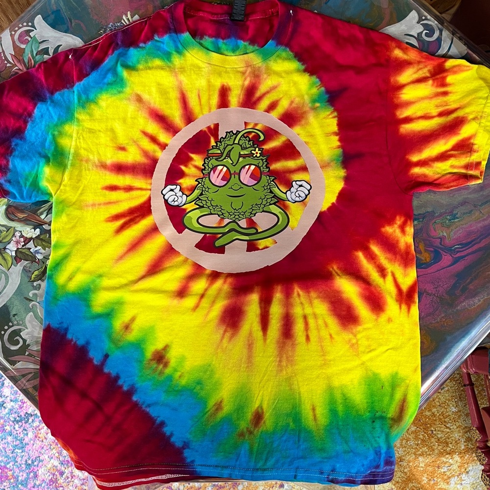NEW Large Tie Dye Cool Bud shirt